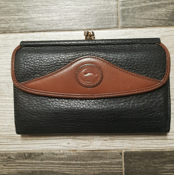 Dooney & Bourke 3 fold wallet